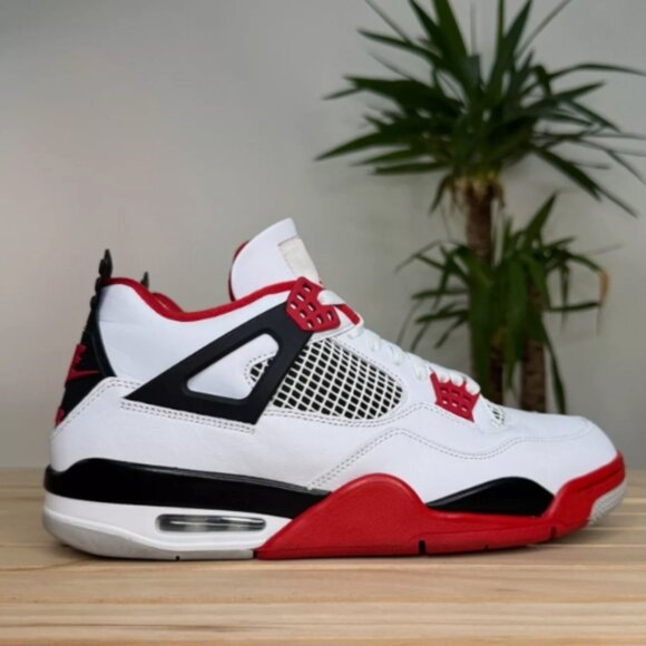 Jordan 4 Retro OG Mid Fire Red DC7770-160 - Picture 1 of 4